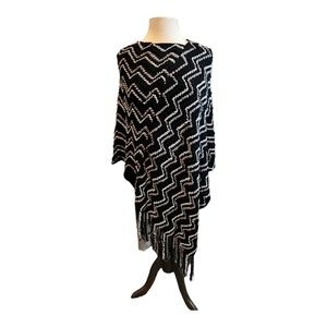 **Last Chance**| bcbg | Black / Silver Chevron Fringe Poncho Shawl Wrap OSFA